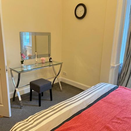Royal Mile Mansions 2 Bedroom - Edinburgh City Centre Eksteriør billede