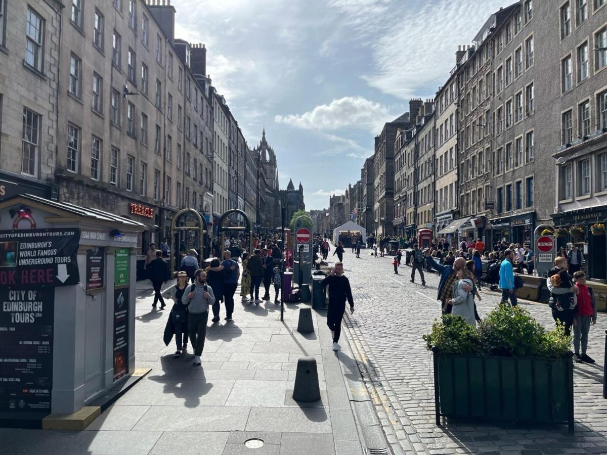 Royal Mile Mansions 2 Bedroom - Edinburgh City Centre Eksteriør billede